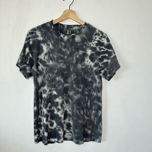 Lululemon tie-dyed short sleeve shirt, size 4